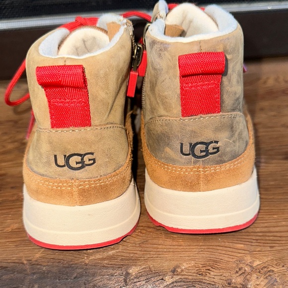 Kids UGG Canoe III Weather Sneaker Boots with Red Laces - Picture 2 of 7